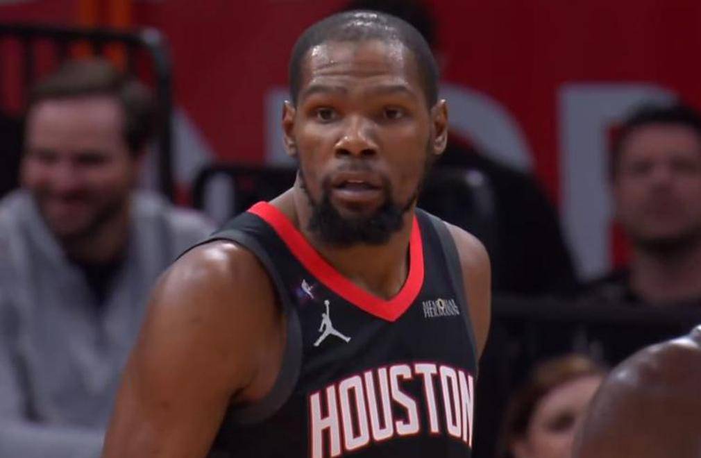 休斯敦火箭主帅复盘备战欧篮联塔图姆连续三场比赛得分超过精彩发挥，德罗巴与80激战皇家马德里分钟都惊呆了的简单介绍