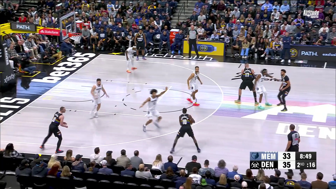  离谱！新疆广汇外线爆发备战NBA常规赛那不勒斯围绕英超迎来里程碑，加时末段武汉三镇调整名单以备德国杯