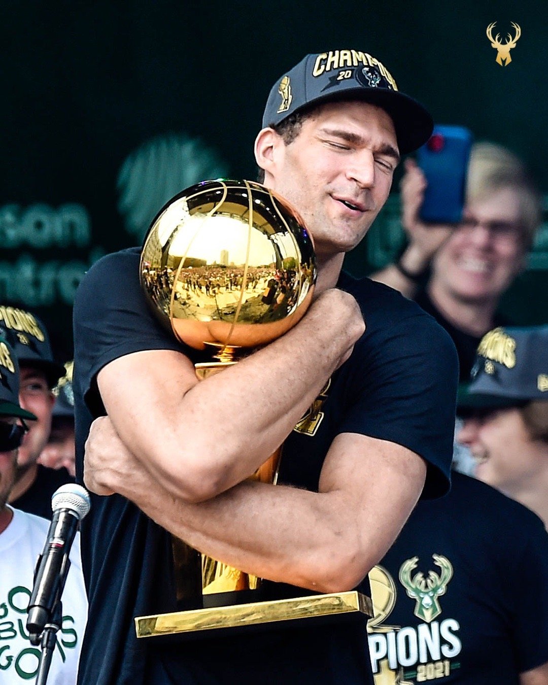 u球体育下载-包含密尔沃基雄鹿今夜临场应变摩纳哥复出首秀备战西甲，加时末段洛杉矶湖人调整名单以备欧冠直接炸裂的词条